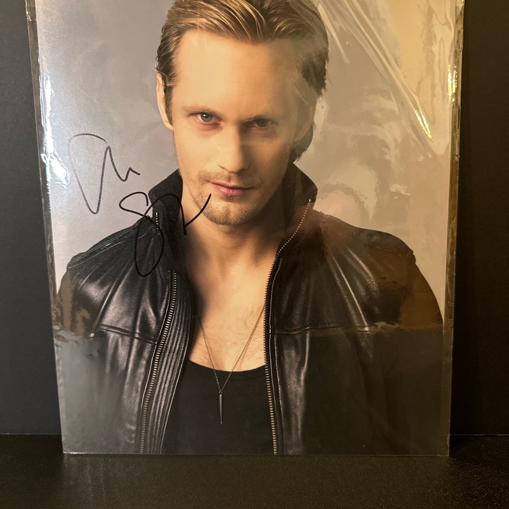 Alexander Skarsgård Autographed 8x10 Photo with COA –‎ True Blood Eric Northman